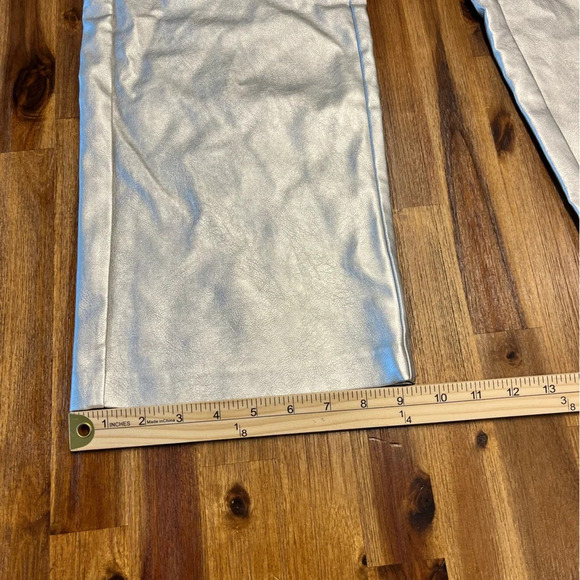 WAYF Luxury Metallic Silver High Rise Vegan Leather Pants Size Small - Picture 10 of 13